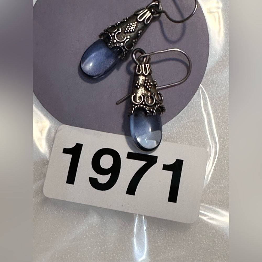 Sterling Silver Hook Dangle Earrings Blue Glass Teardrop Stone 1971 L - Picture 6 of 11